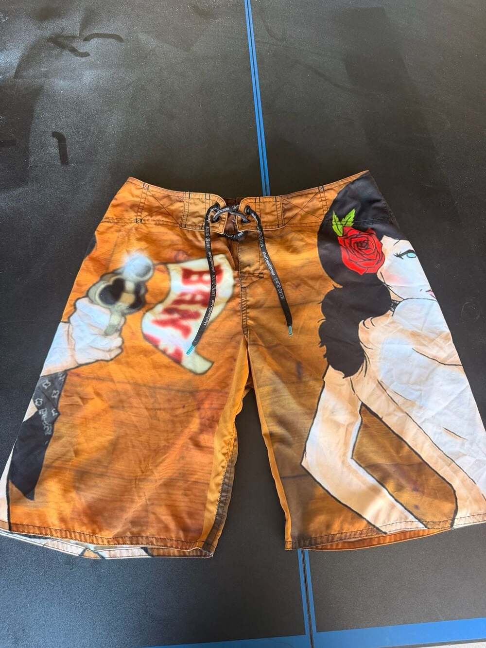Shortomatic.com One-Off Pin-Up Girl Graphic Board Shorts Size 33